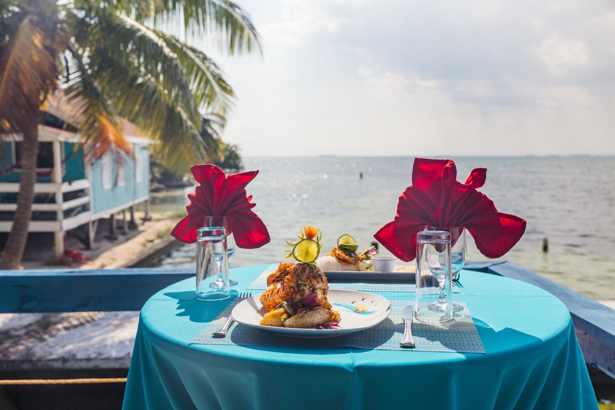 Blue Marlin Beach Resort Dangriga Bagian luar foto