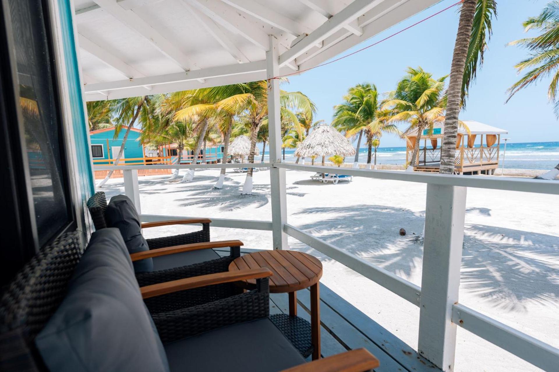 Blue Marlin Beach Resort Dangriga Bagian luar foto